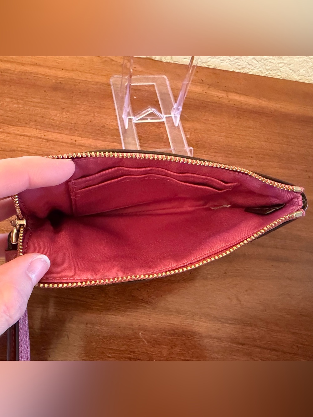 Coach Corner Zip Wristlet Crossgrain Leather in Melon Pink, Gold Hardware, NWOT - Picture 6 of 10